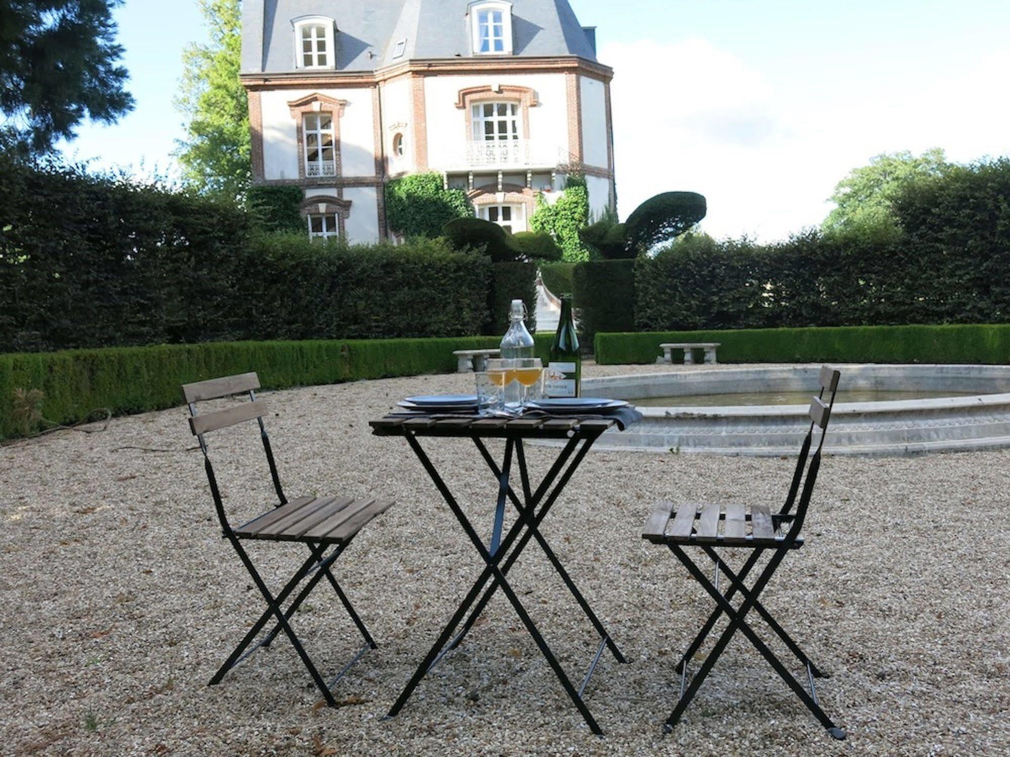 Bed and Breakfast Chateau De Bouelles Neufchâtel-en-Bray Exterior foto